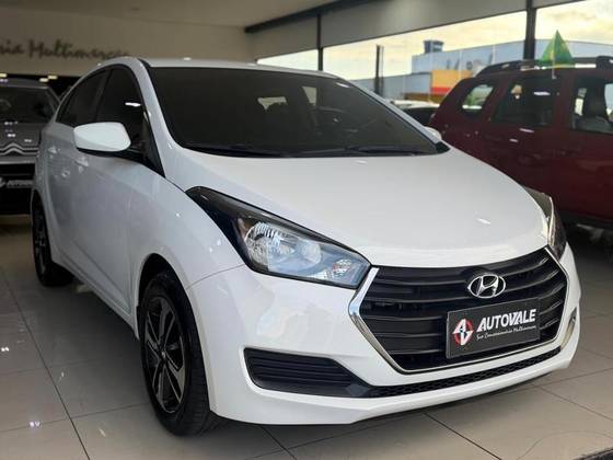 HYUNDAI HB20S 1.6 COMFORT PLUS 16V FLEX 4P AUTOMÁTICO HYUNDAI HB20S 1.6 COMFORT PLUS 16V FLEX 4P AUTOMÁTICO